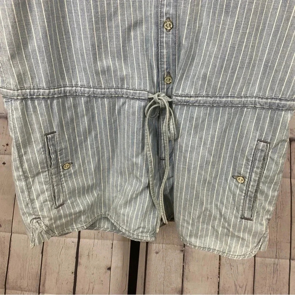 Levi’s Denim Pin Stripe Romper Size Medium - Picture 5 of 8